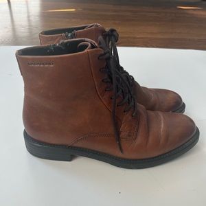 Vagabond leather lace-up boots